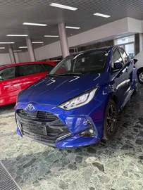 Car image 2