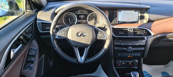 Infiniti Q30 2.0T DCT AWD 155 kW image number 16