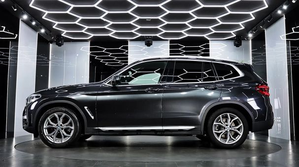 BMW X3 xDrive20d xLine 140 kW image number 3