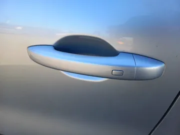 Car image 31