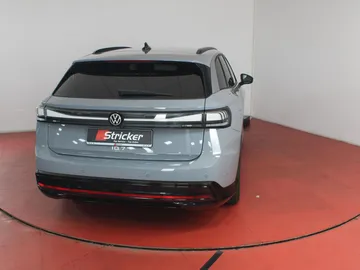 Car image 34