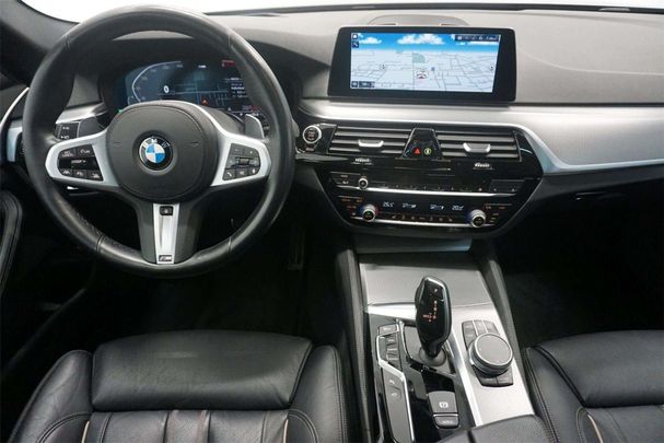 BMW 520d Touring xDrive 140 kW image number 6