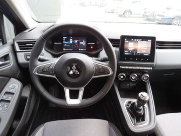 Car image 14