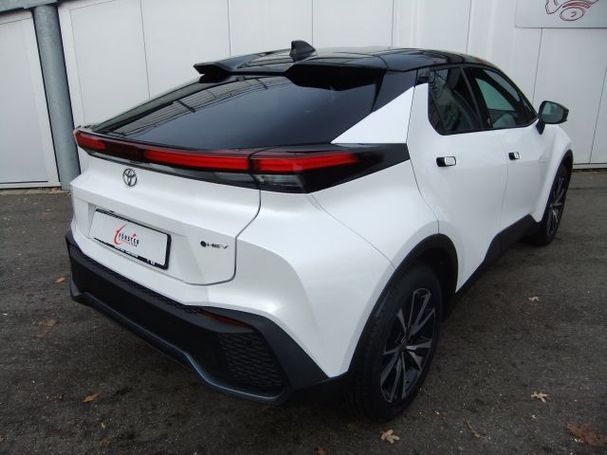 Toyota C-HR 2.0 Hybrid 145 kW image number 3