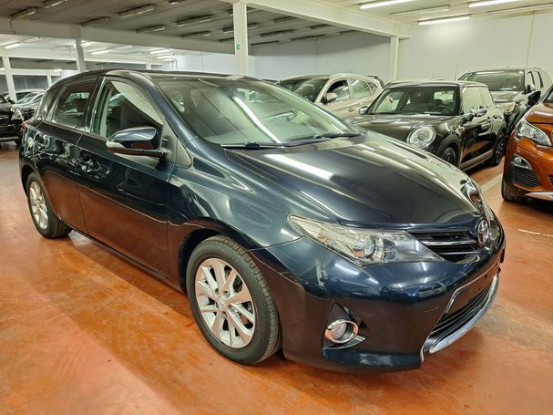 Toyota Auris 1.33 73 kW image number 2