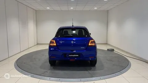 Car image 4