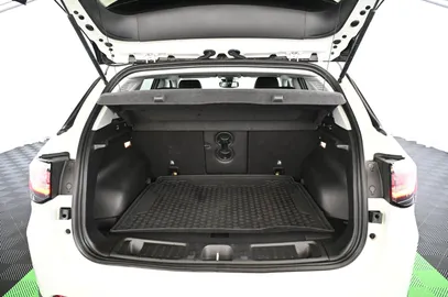 Car image 39