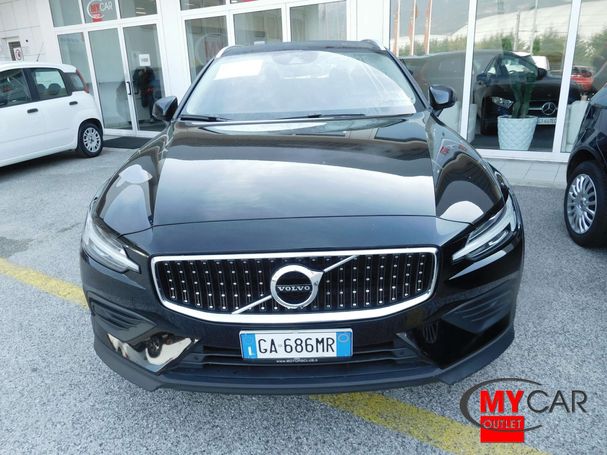 Volvo V60 Cross Country D4 AWD Geartronic Plus 140 kW image number 3