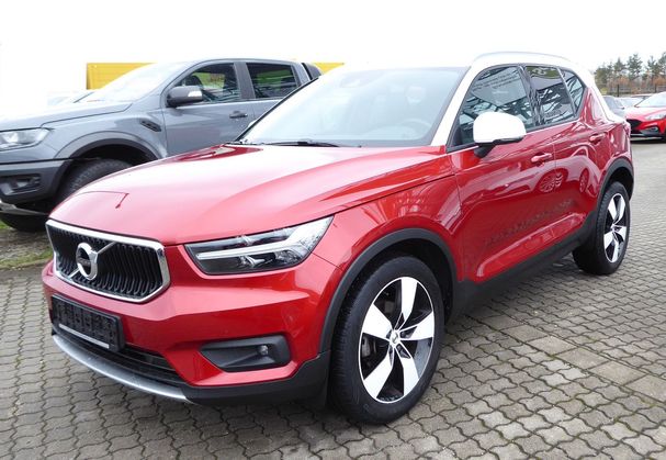 Volvo XC40 T2 Momentum 95 kW image number 1