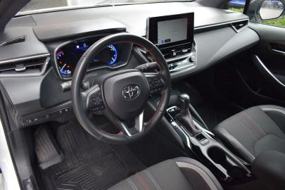 Car image 13