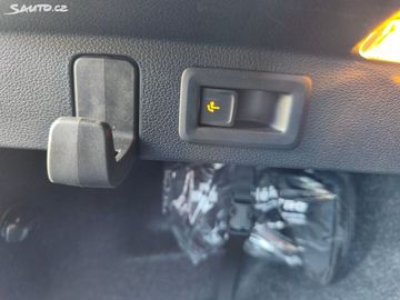Car image 35