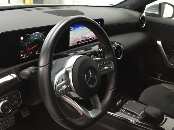 Mercedes-Benz A 180 100 kW image number 4