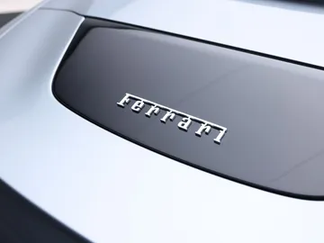 Car image 38