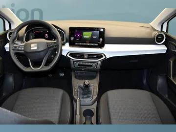 Car image 4