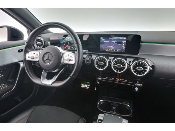 Mercedes-Benz A 180 100 kW image number 15