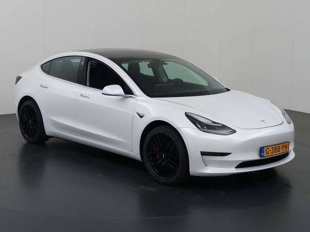 Tesla Model 3 Long Range AWD 258 kW image number 23