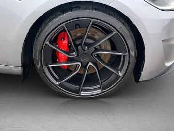 Car image 38