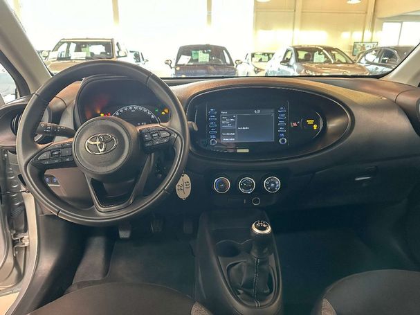 Toyota Aygo X 1.0 VVT-i 53 kW image number 8