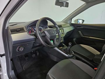 Car image 14