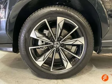 Car image 35