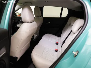 Car image 25