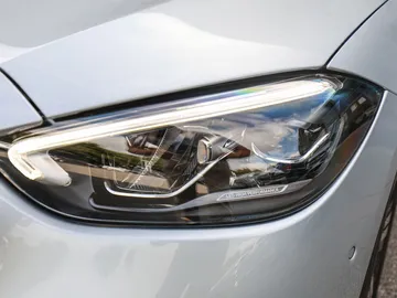 Car image 29