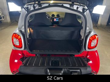Car image 32