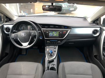 Car image 12