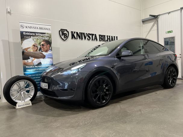 Tesla Model Y Long Range AWD 378 kW image number 12