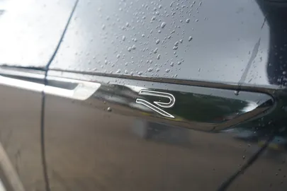Car image 36