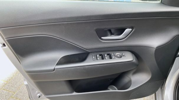 Hyundai Kona Electric 160 kW image number 12