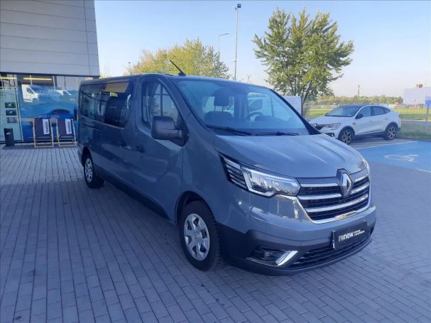 Renault Trafic Grand dCi Spaceclass 110 kW image number 2