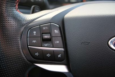 Car image 36