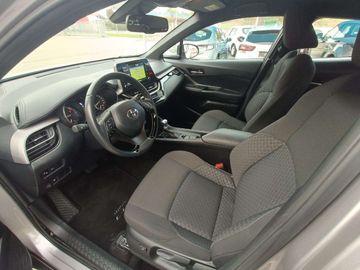 Car image 11