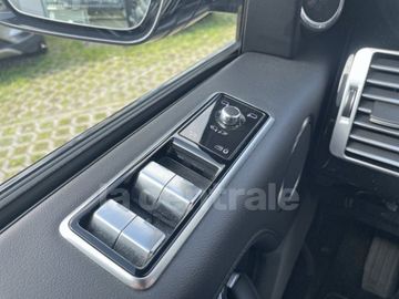 Car image 36