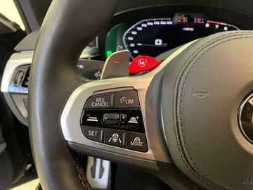 Car image 38