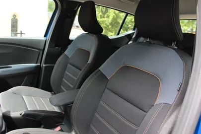 Car image 23