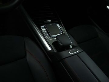 Car image 33