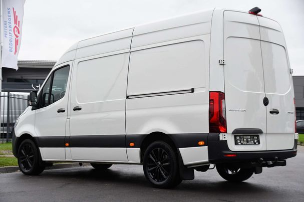 Mercedes-Benz Sprinter 319 CDI RWD 140 kW image number 3