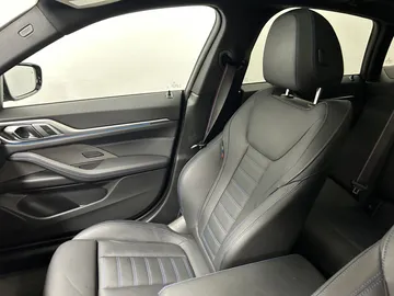 Car image 37