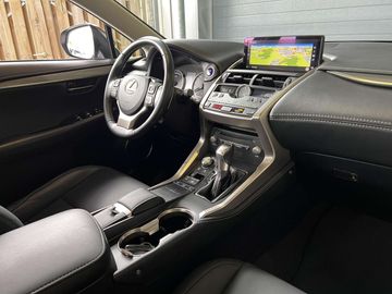 Car image 26