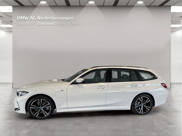 BMW 330 e Touring 215 kW image number 3