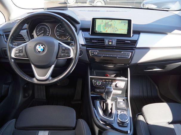 BMW 220d Active Tourer 140 kW image number 7