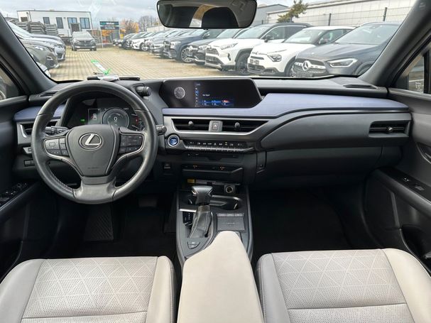 Lexus UX 250h 131 kW image number 9