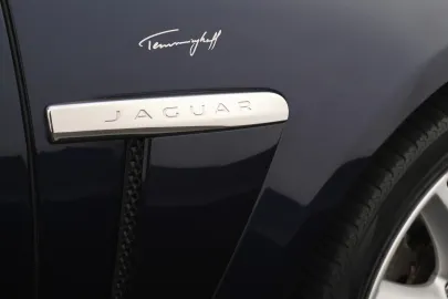 Car image 28