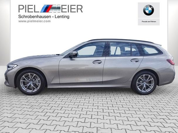 BMW 330i Touring Sport Line 190 kW image number 4