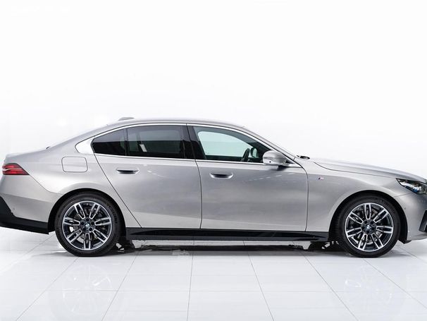 BMW 520d xDrive 145 kW image number 12