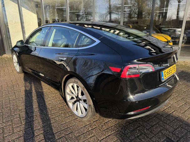 Tesla Model 3 Long Range AWD 258 kW image number 10