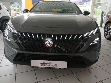 Car image 24