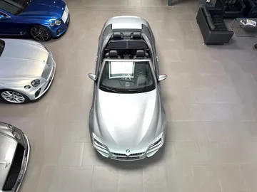 Car image 40